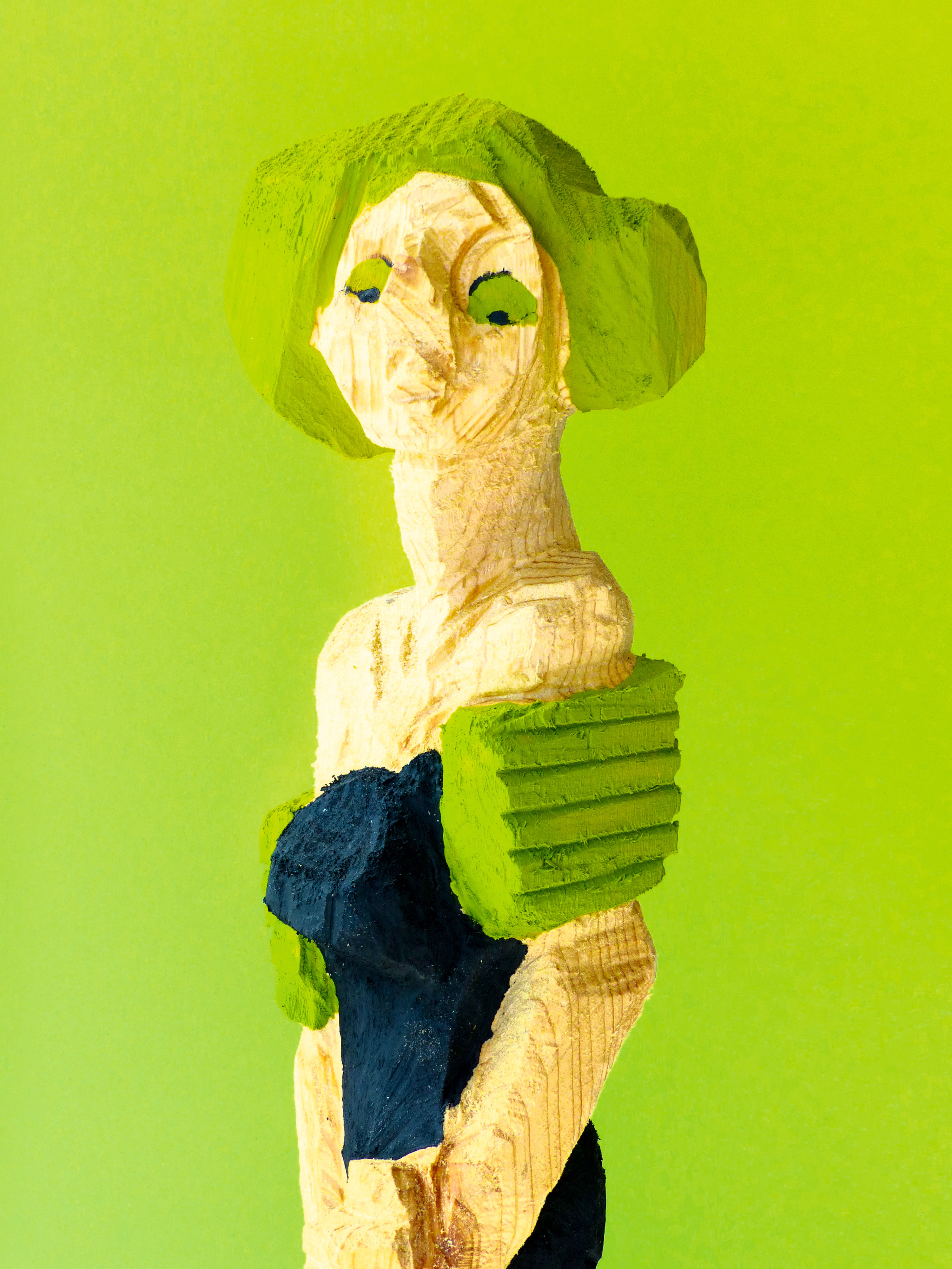 Skulptur "Frau in Grün" (2022)
