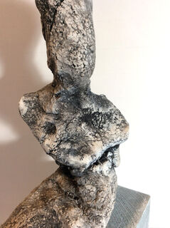 Skulptur "Sitzende No. 1" (2023)