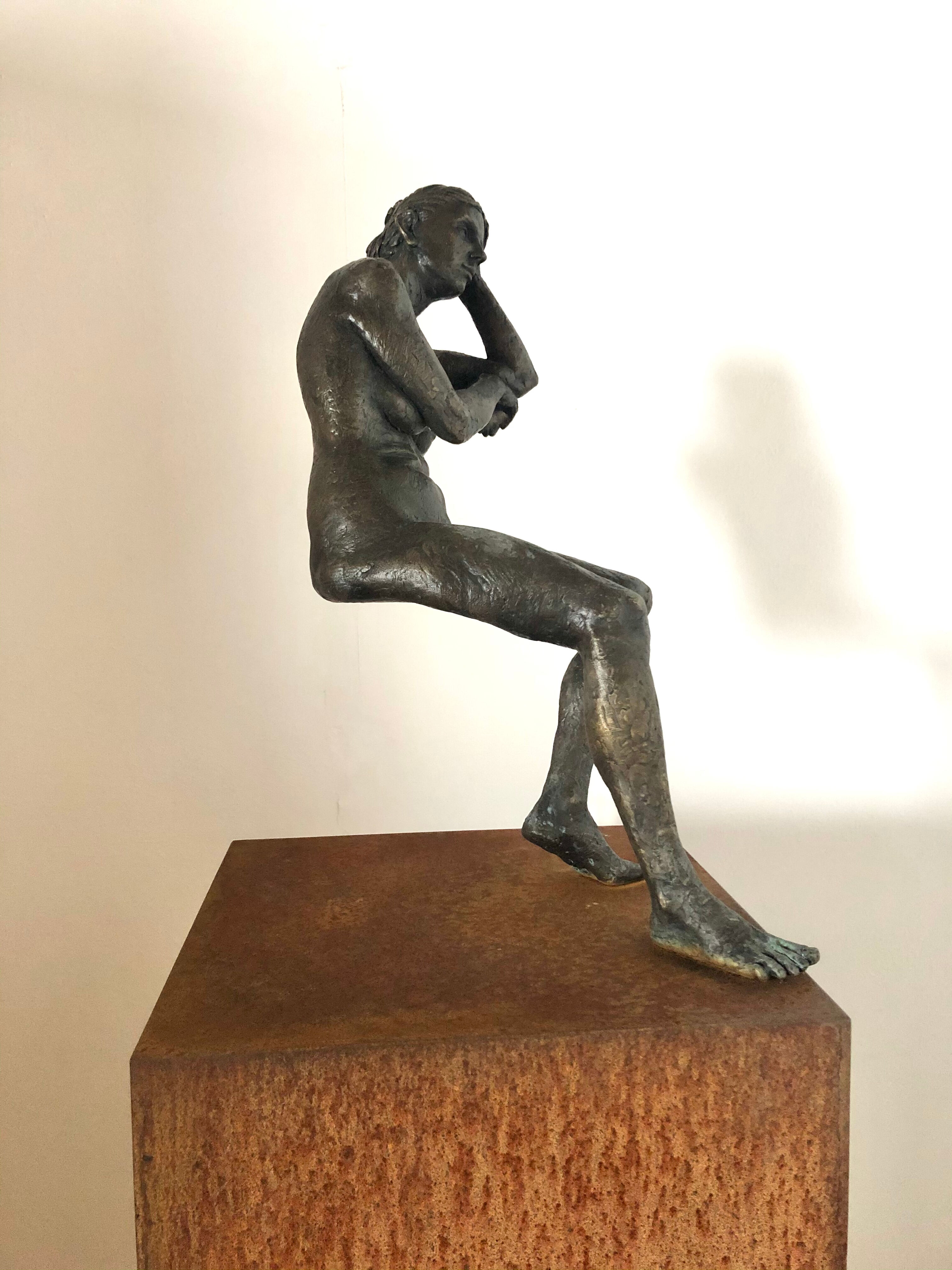 Sculpture "Sitting without chair" (2020)