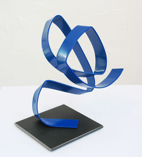 Skulptur "aus der Serie: kleine Enthusiasten (blau I)"