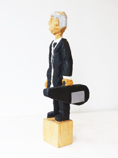 Sculpture "Violinist with case" (2019)