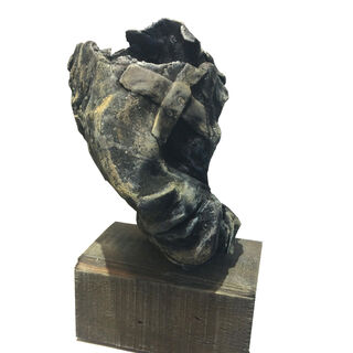 Skulptur "In sich ruhend II" (2022)