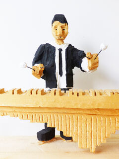 Skulptur "Musiker mit Xylophon"