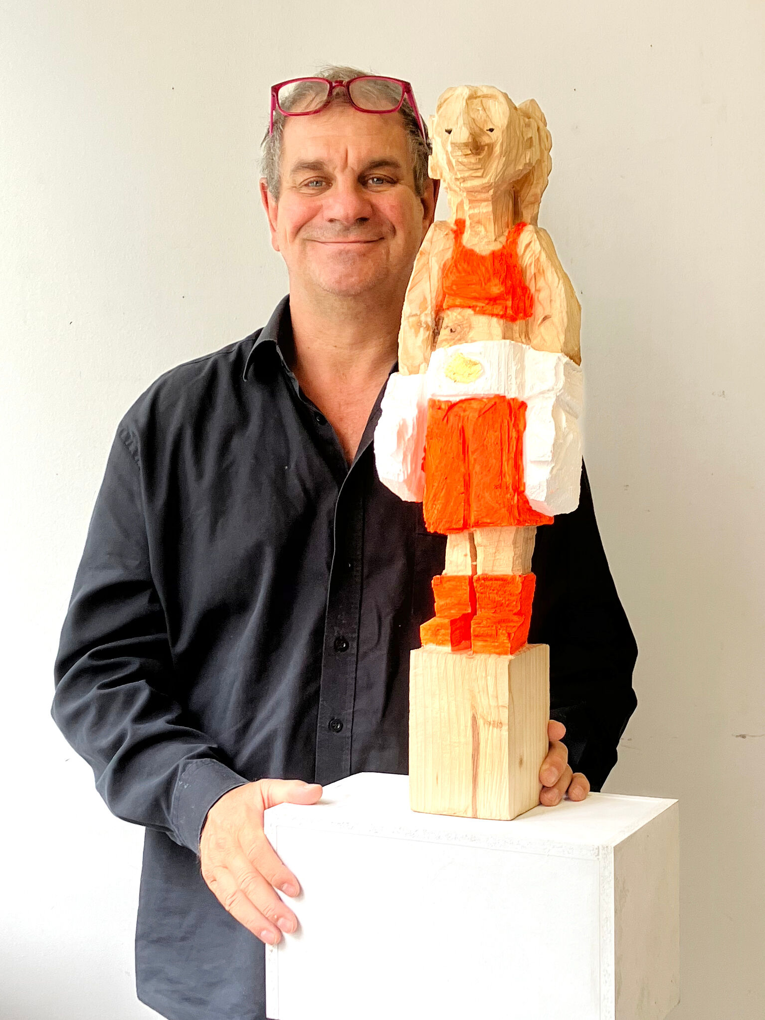 Sculpture "Boxer, neon orange and gold" (2024)