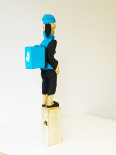 Sculpture "Delivery service I" (2022)