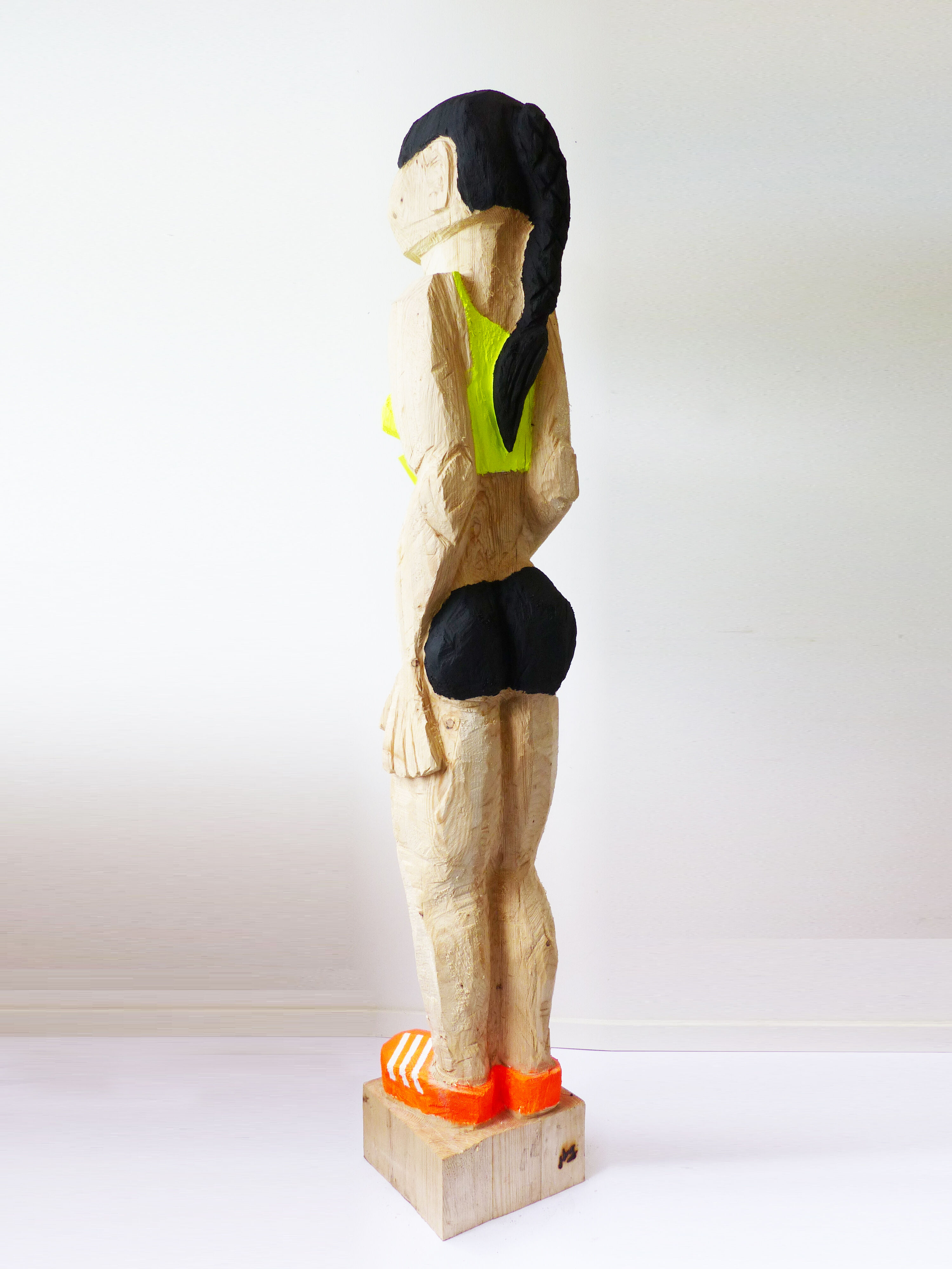 Skulptur "Staffelläuferin" (2022)