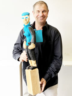 Sculpture "Delivery service I" (2022)