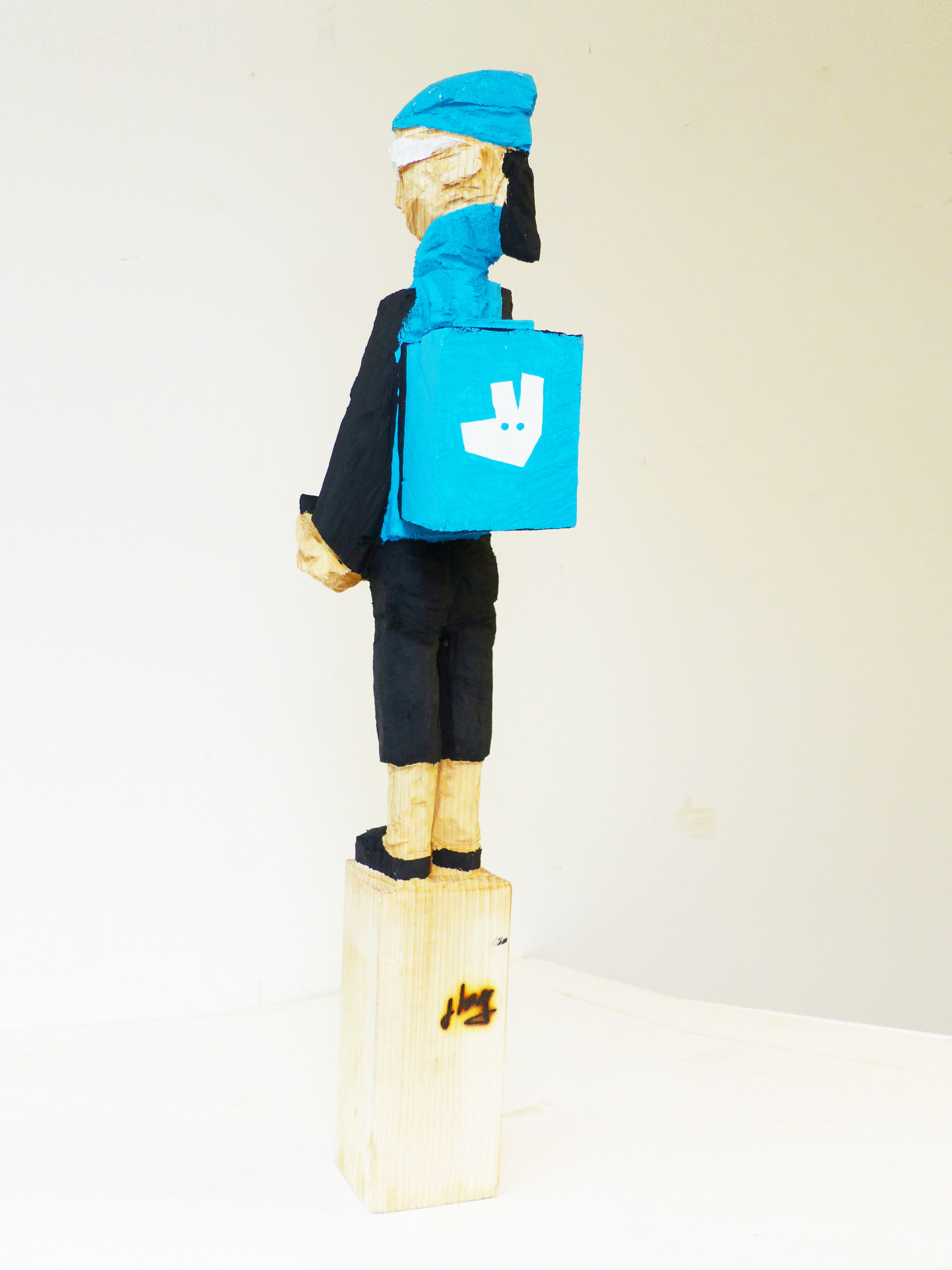 Sculpture "Delivery service I" (2022)