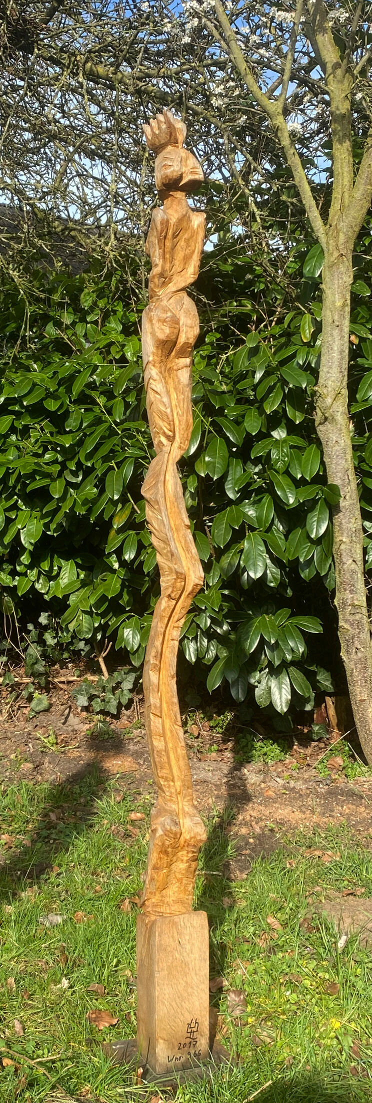 Skulptur "Kindliche Herrscherin II" (2017)
