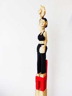 Skulptur "Auf dem roten Stuhl" (2023)