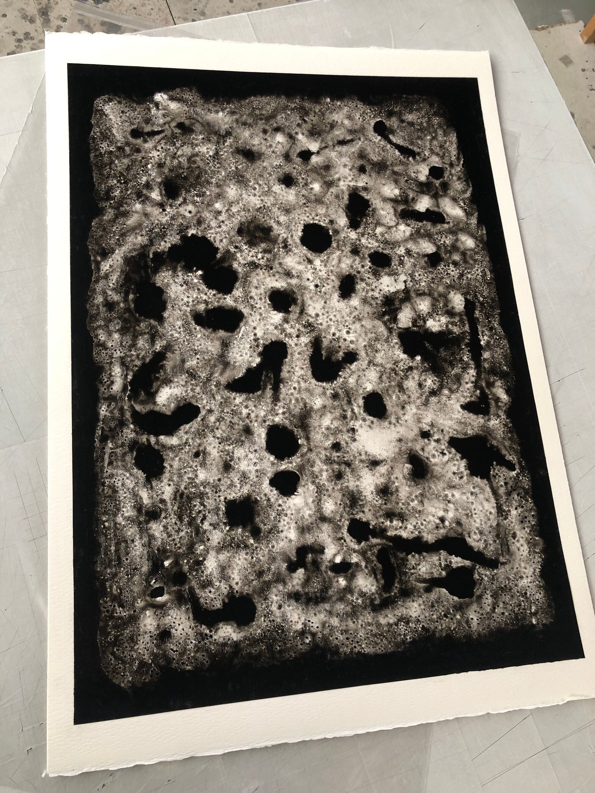 Bild "Kalkstein. Texturen der Erde" (2023)