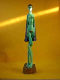 Sculpture "Big green storm woman" (2022)