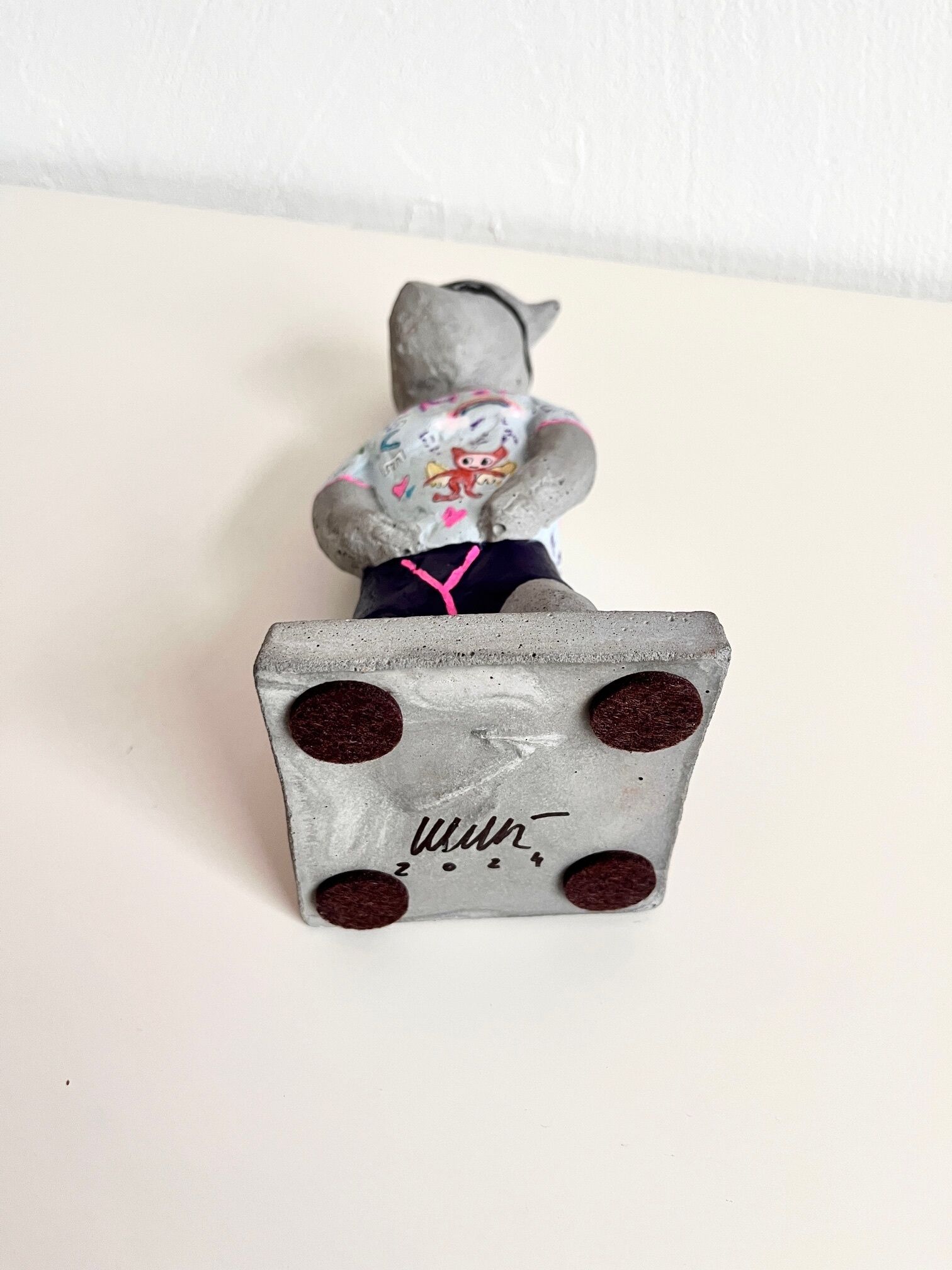 Skulptur "Paloma, die Superheldin" (2024)