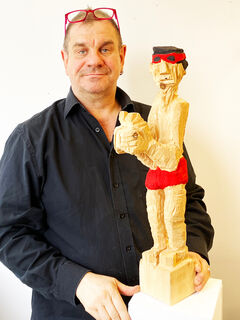 Sculpture "Man about to jump" (2022)